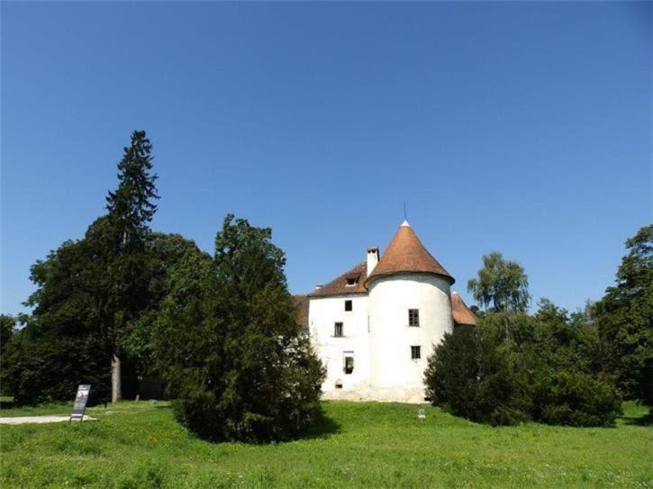 Sobe App Moj Hir Bed And Breakfast Ястребарско Экстерьер фото